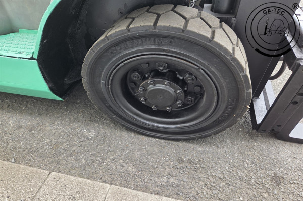 Mitsubishi FG25T
